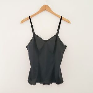 Vanity Fair black camisole lace trim size 36/42
